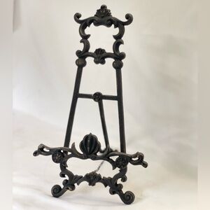 Vintage cast-iron easel